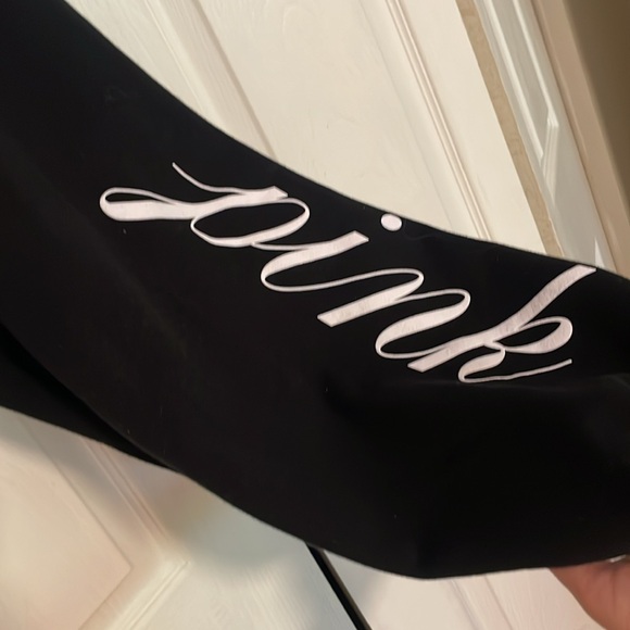 Pink Victorias secret IVY FLEECE RELAXED SWEATPANTS. Size Medium. Used once - Picture 3 of 5